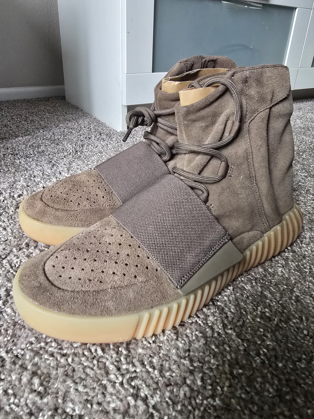 ADIDAS YEEZY 750 BOOST CHOCOLATE SIZE 10.5 DS NO BOX! 100% AUTHENTIC